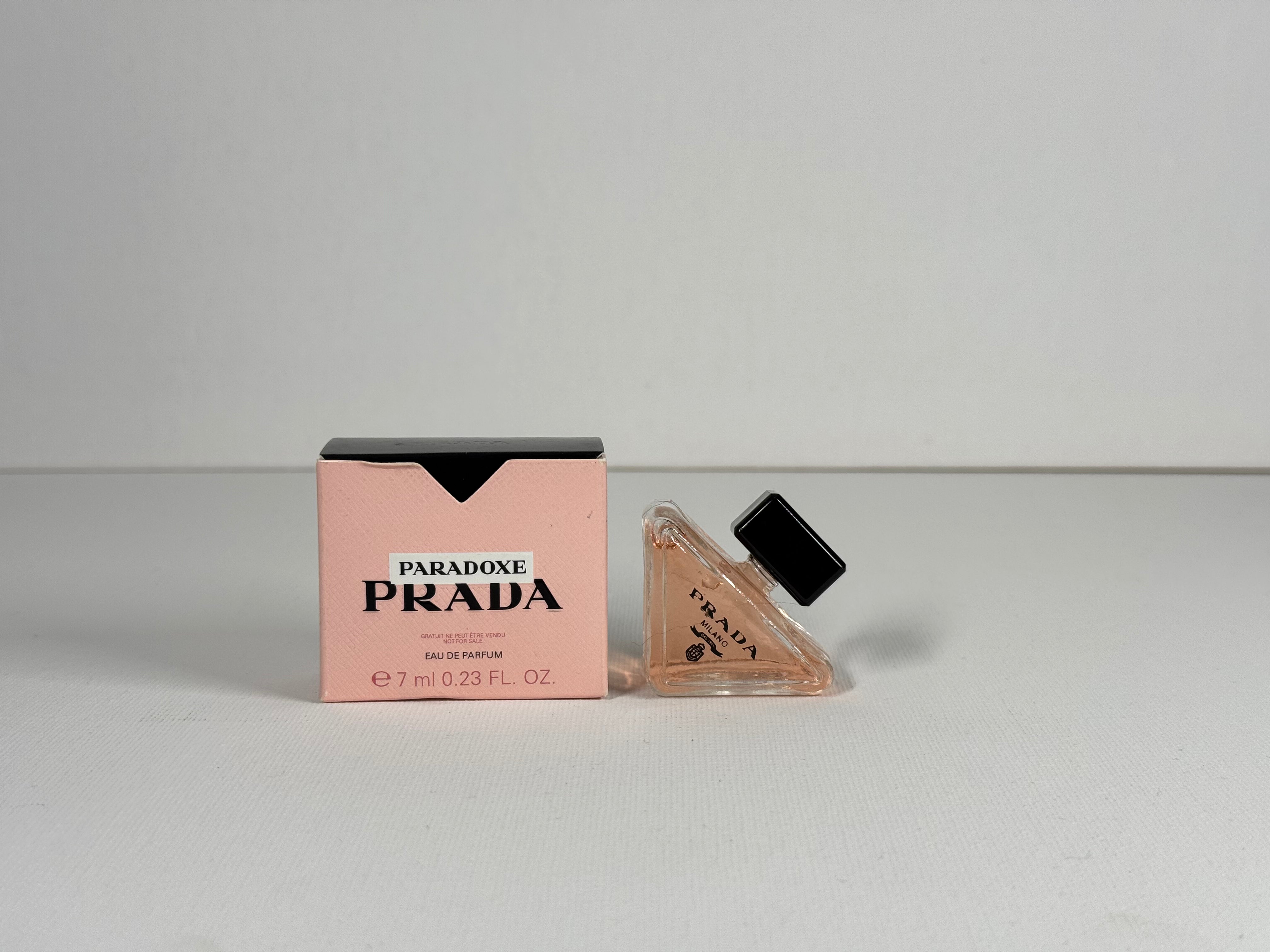 Prada Paradoxe Eau de Parfum 7ml Mini Perfume – Modern Floral Amber Scent for Women
