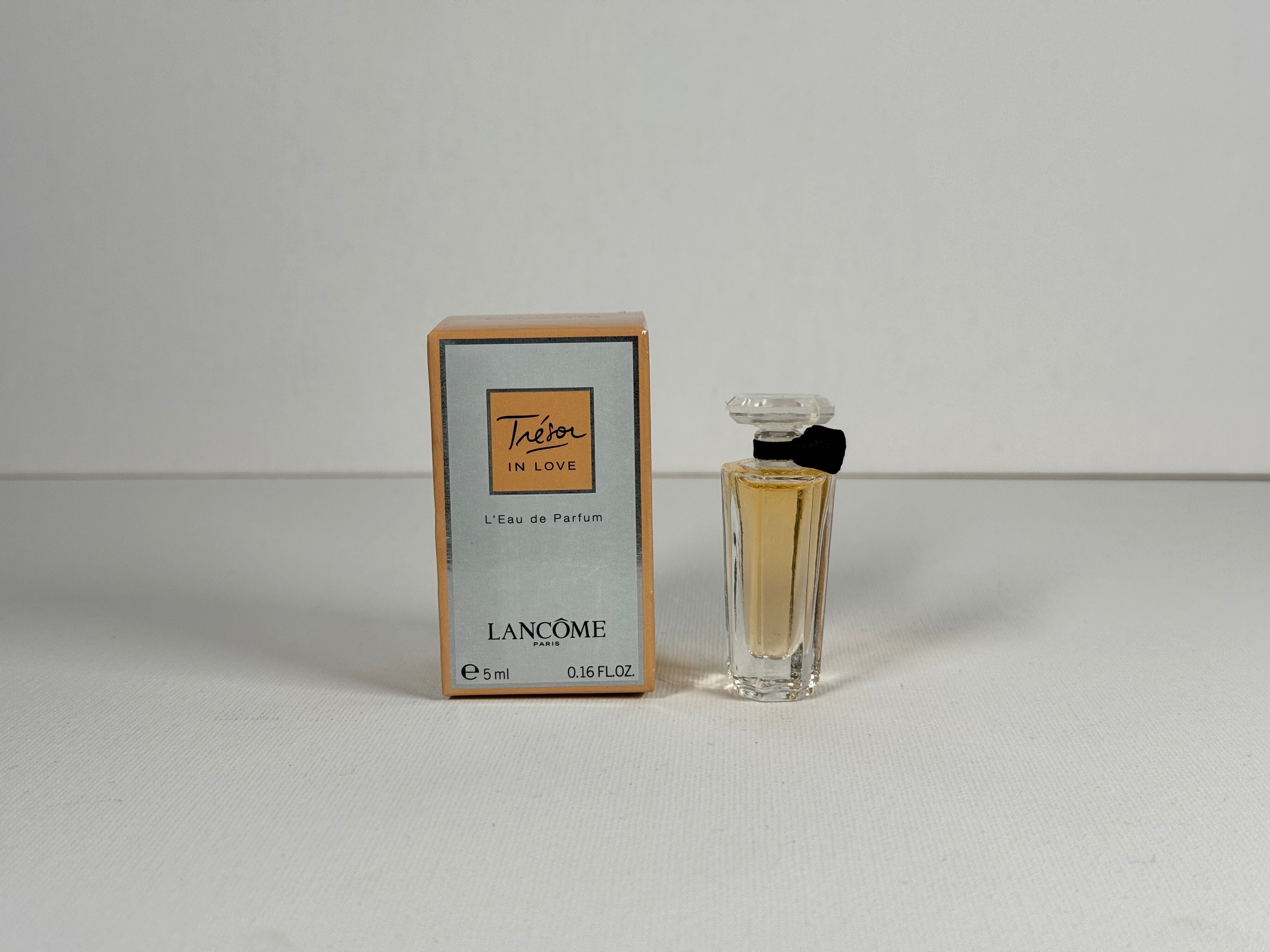 Lancôme Trésor In Love Eau de Parfum 5ml Mini Perfume – Romantic Floral Fruity Scent for Women