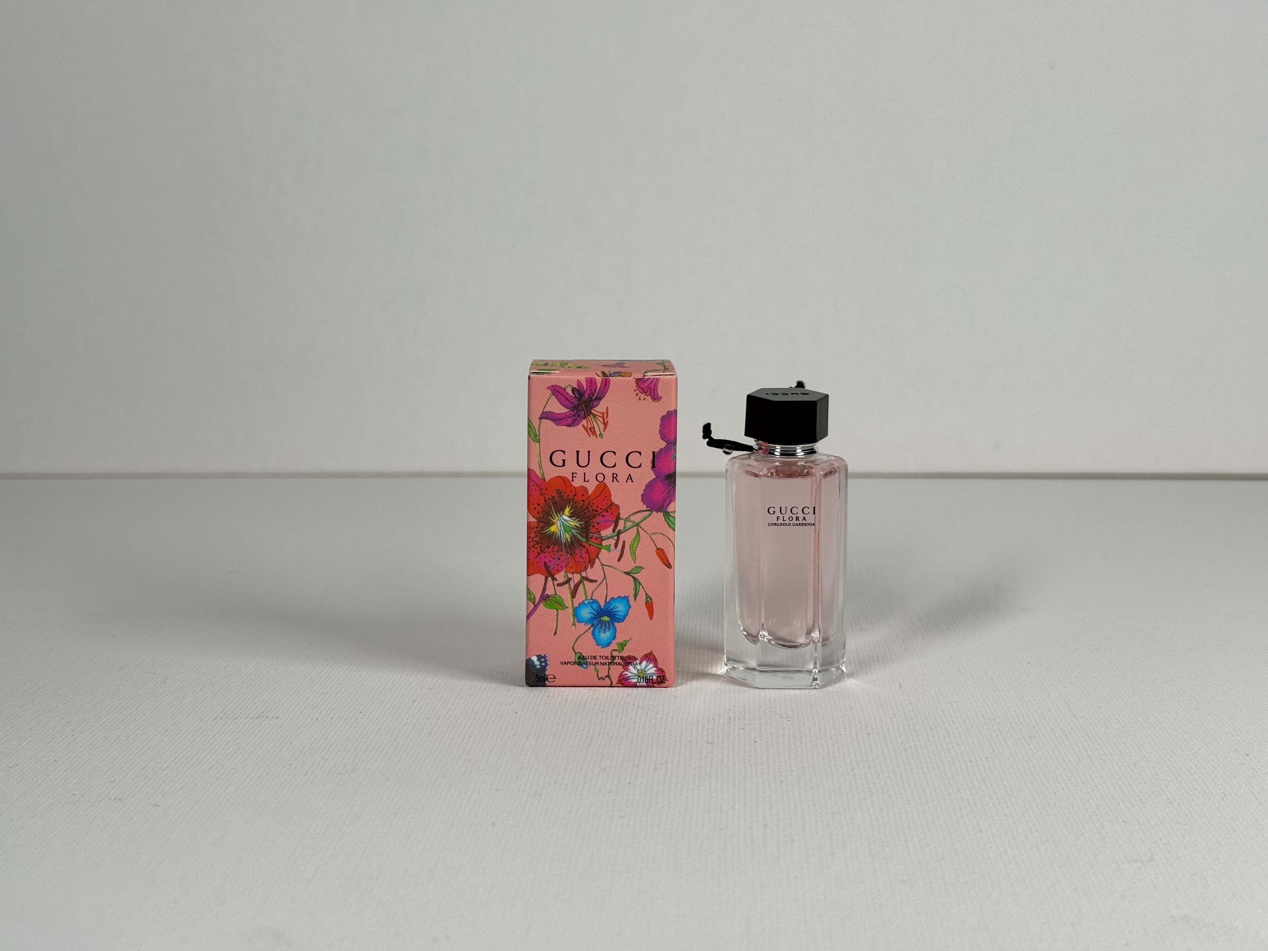 Gucci Flora Gorgeous Gardenia Eau de Parfum 5ml Mini Perfume – Floral Fruity Scent for Women